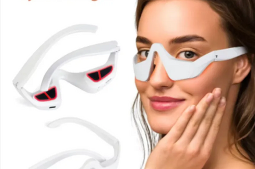 Why Your Eyes Look Tired After 45 (And What Actually Helps)